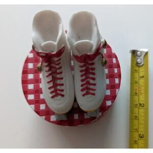 Vintage Precious Holiday Skate Trinket box by Two's Company / Vintage Christmas